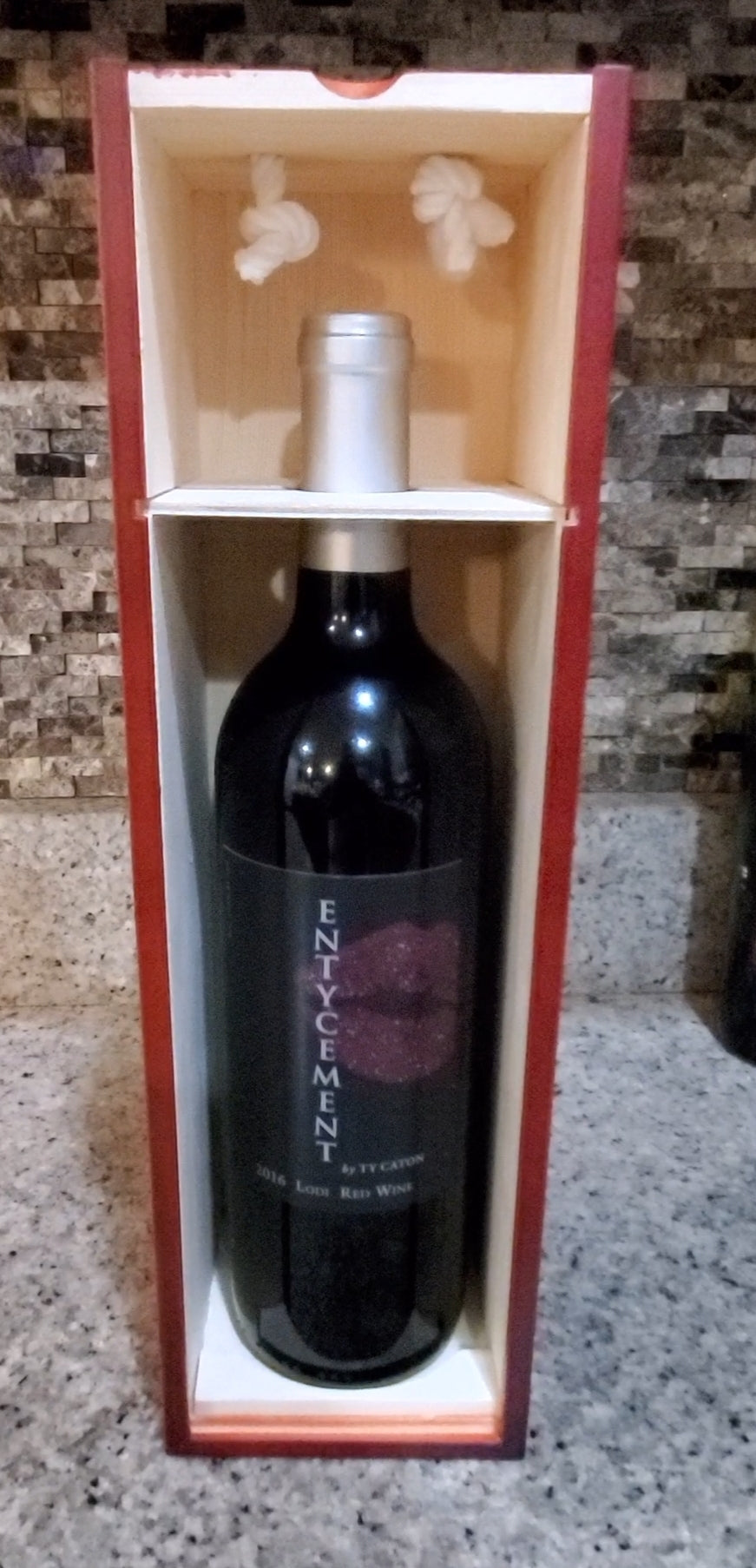 Customized Wine Box ***WINE NOT INCLUDED***